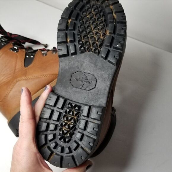 Disney Christmas 2025 Lil Rin Rin Plush Badge Red New